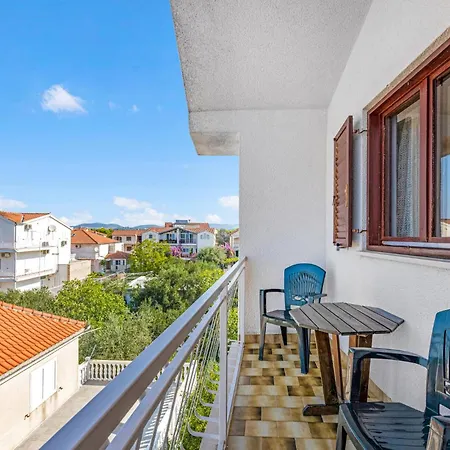 Apartment Awesome In With Wifi Sibenik